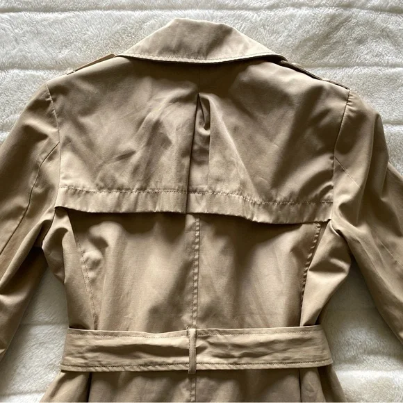 Kenneth Cole trench coat, khaki, small - Picture 4 of 10